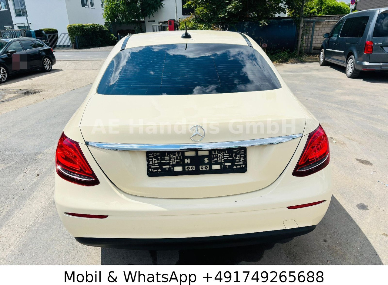 Mercedes-Benz E 220 d *Leder / Sitzheizung / Tempomat - Sedan: hình 4 Mercedes-Benz E 220 d *Leder / Sitzheizung / Tempomat - Sedan: hình 4