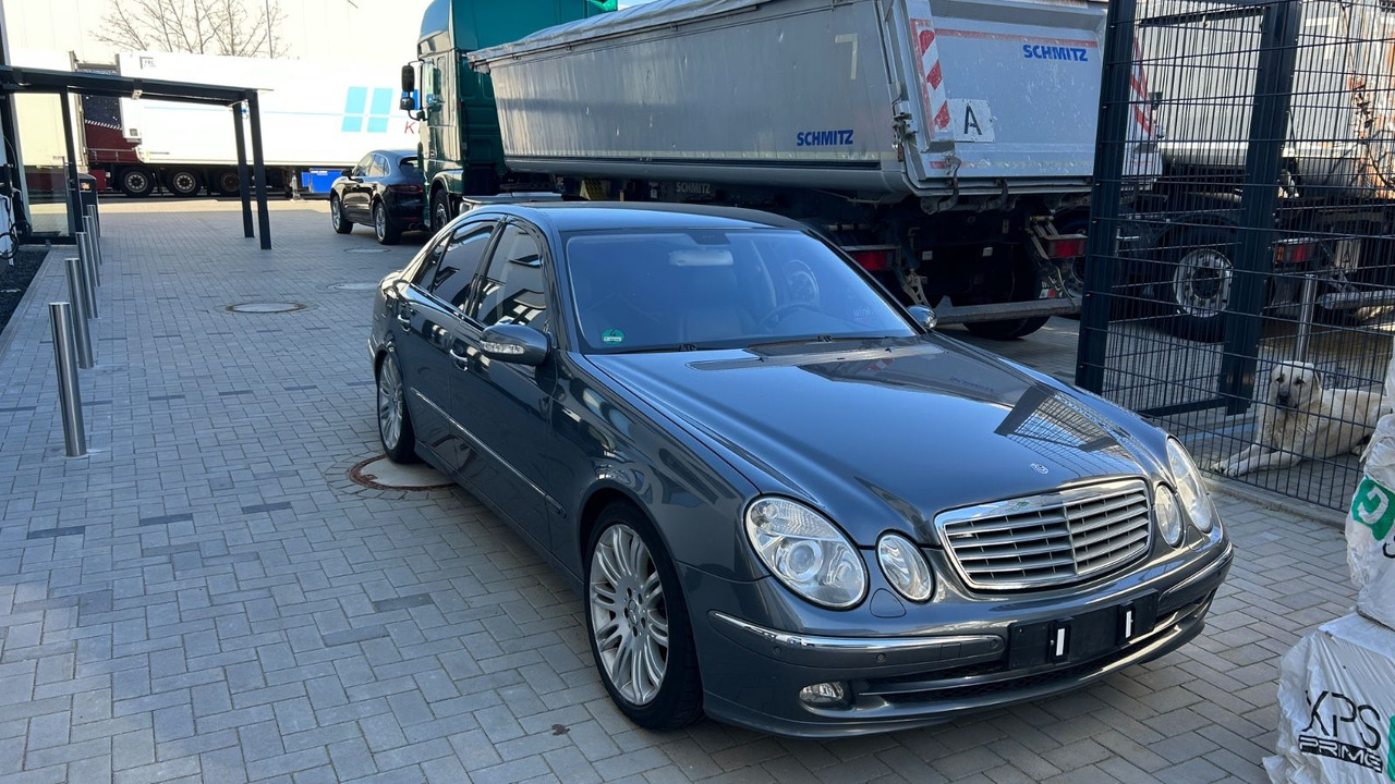 Mercedes-Benz E 350 ELEGANCE *Sport/Harman/Desingo/Massage/PDC - Xe hơi: hình 1 Mercedes-Benz E 350 ELEGANCE *Sport/Harman/Desingo/Massage/PDC - Xe hơi: hình 1