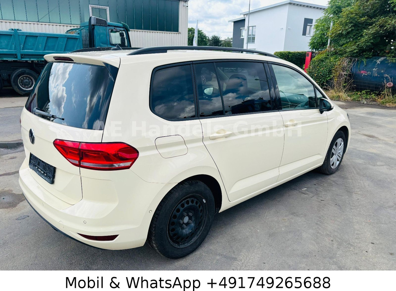 Volkswagen Touran *7-Sitzer/PDC/Navi/Elek.Heckklappe - Xe van chở khách: hình 3 Volkswagen Touran *7-Sitzer/PDC/Navi/Elek.Heckklappe - Xe van chở khách: hình 3