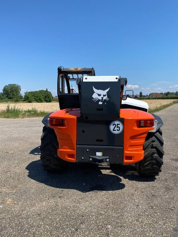 Bobcat T41.140SLPRB 1er Main Origine Française endommagé - Xe nhấc hình viễn vọng kính: hình 5 Bobcat T41.140SLPRB 1er Main Origine Française endommagé - Xe nhấc hình viễn vọng kính: hình 5