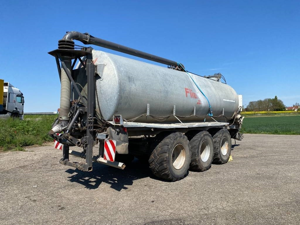 Fliegl WFG10100/Châssis Porteur-Citerne 24000Litres - Toa kéo trang trại: hình 4 Fliegl WFG10100/Châssis Porteur-Citerne 24000Litres - Toa kéo trang trại: hình 4
