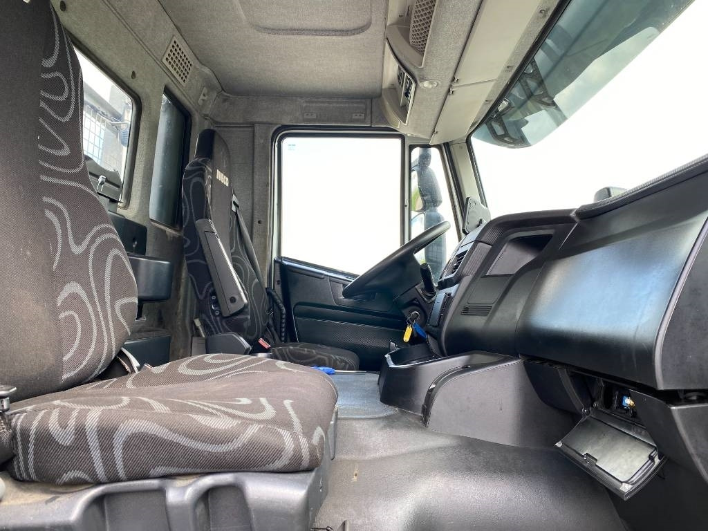 Xe tải kéo Iveco STRALIS 360 e6 A Réparer: hình 47 Xe tải kéo Iveco STRALIS 360 e6 A Réparer: hình 47