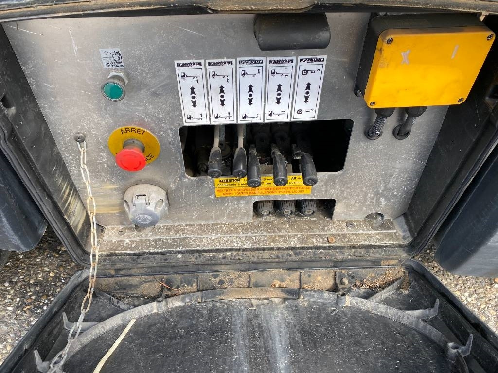 Xe tải kéo Iveco STRALIS 360 e6 A Réparer: hình 42 Xe tải kéo Iveco STRALIS 360 e6 A Réparer: hình 42