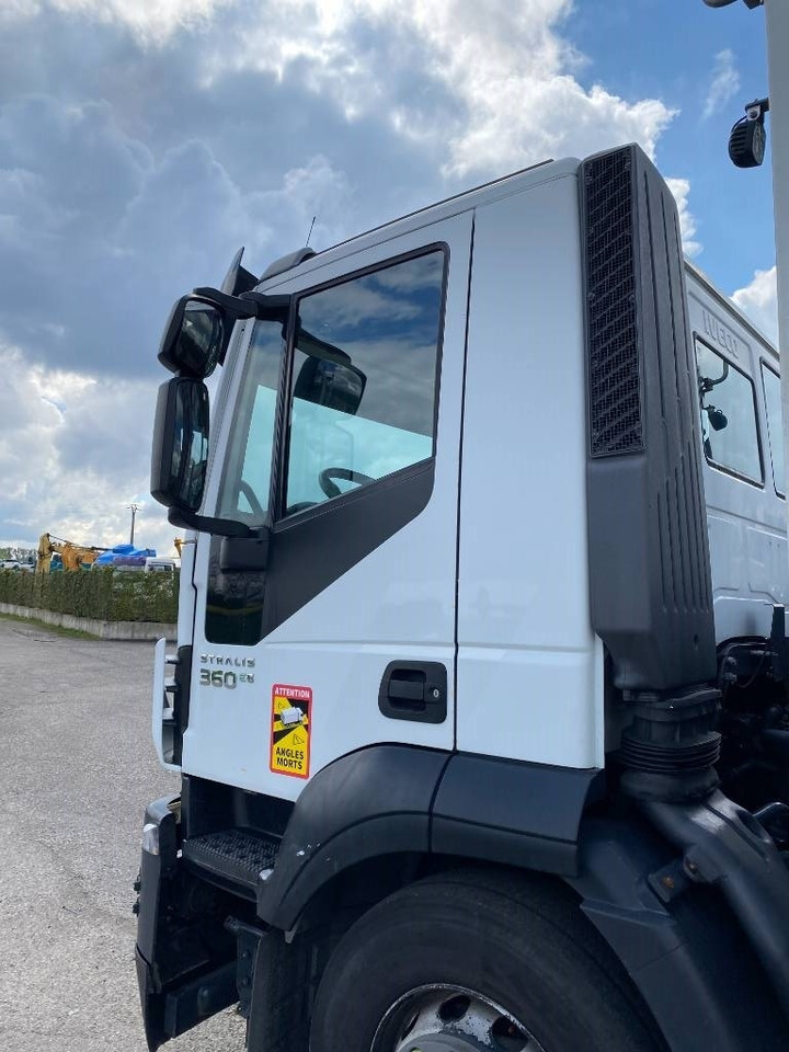 Xe tải kéo Iveco STRALIS 360 e6 A Réparer: hình 16 Xe tải kéo Iveco STRALIS 360 e6 A Réparer: hình 16