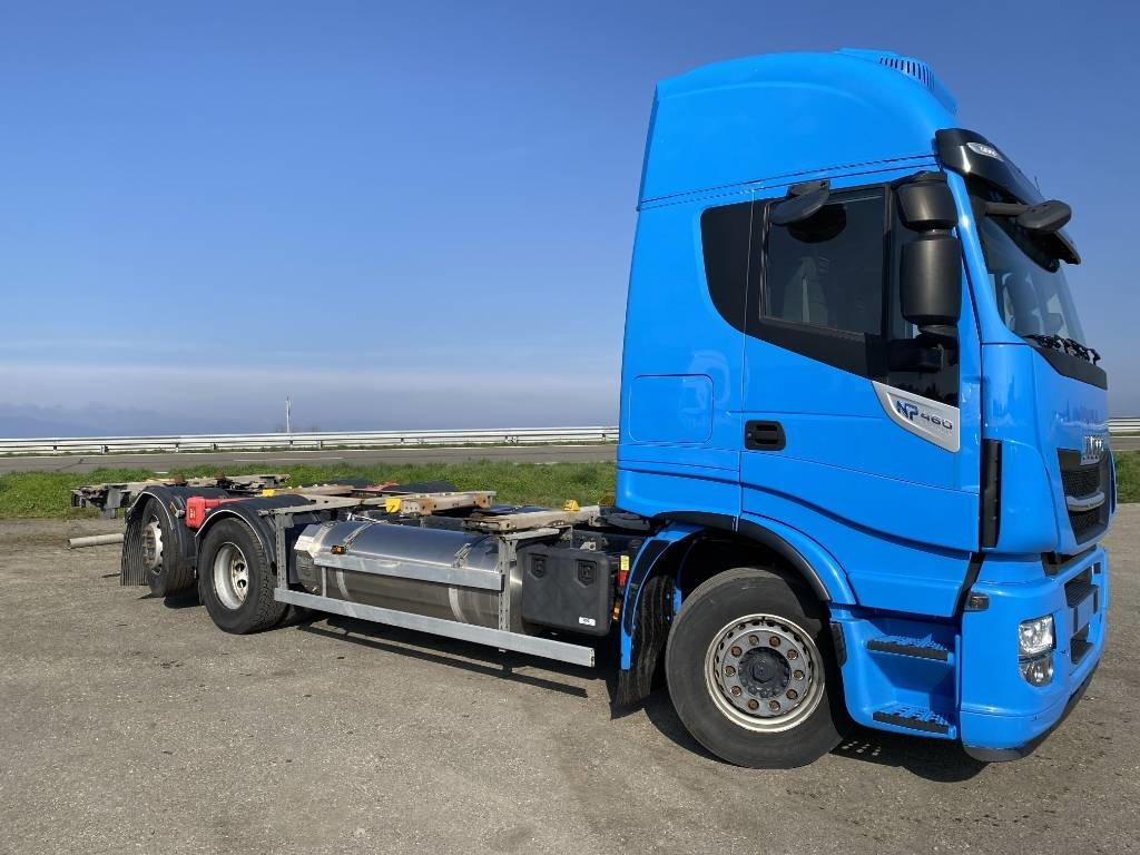 Iveco STRALIS 460NP LNG RETARDER - Xe chở container/ Xe tải hoán đổi thân: hình 3 Iveco STRALIS 460NP LNG RETARDER - Xe chở container/ Xe tải hoán đổi thân: hình 3