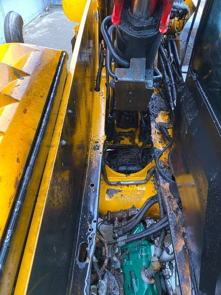 Xe nhấc hình viễn vọng kính JCB 531-70 Agri Super 40km: hình 9 Xe nhấc hình viễn vọng kính JCB 531-70 Agri Super 40km: hình 9