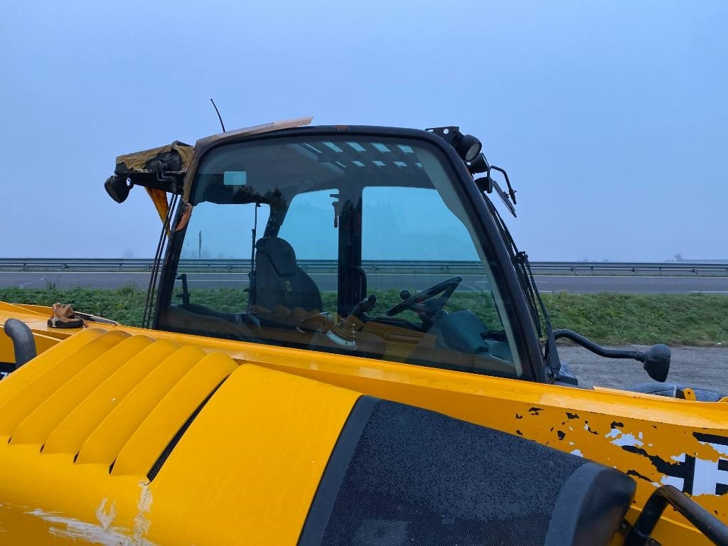 Xe nhấc hình viễn vọng kính JCB 531-70 Agri Super 40km: hình 35 Xe nhấc hình viễn vọng kính JCB 531-70 Agri Super 40km: hình 35