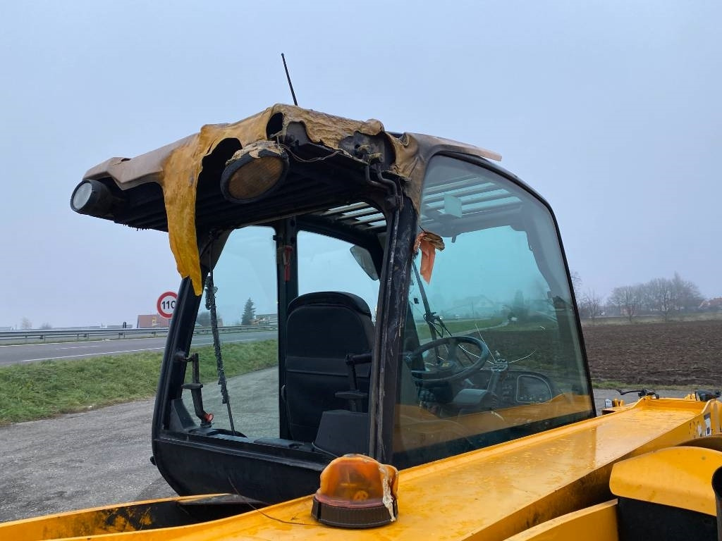 Xe nhấc hình viễn vọng kính JCB 531-70 Agri Super 40km: hình 14 Xe nhấc hình viễn vọng kính JCB 531-70 Agri Super 40km: hình 14