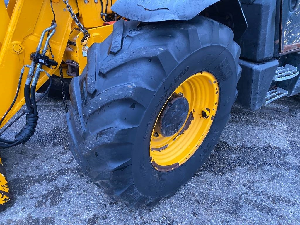 Xe nhấc hình viễn vọng kính JCB 531-70 Agri Super 40km: hình 19 Xe nhấc hình viễn vọng kính JCB 531-70 Agri Super 40km: hình 19