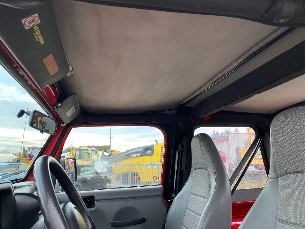 SUV Jeep WRANGLER 2.5i 118 Véhicule d'Origine Française: hình 47 SUV Jeep WRANGLER 2.5i 118 Véhicule d'Origine Française: hình 47