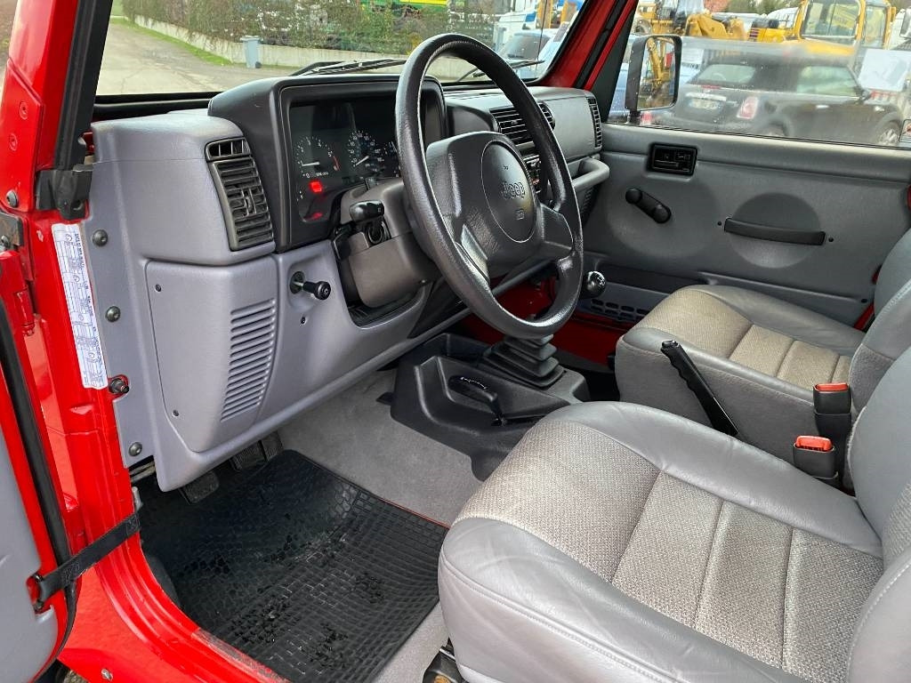 SUV Jeep WRANGLER 2.5i 118 Véhicule d'Origine Française: hình 40 SUV Jeep WRANGLER 2.5i 118 Véhicule d'Origine Française: hình 40