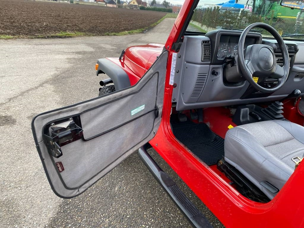 SUV Jeep WRANGLER 2.5i 118 Véhicule d'Origine Française: hình 24 SUV Jeep WRANGLER 2.5i 118 Véhicule d'Origine Française: hình 24