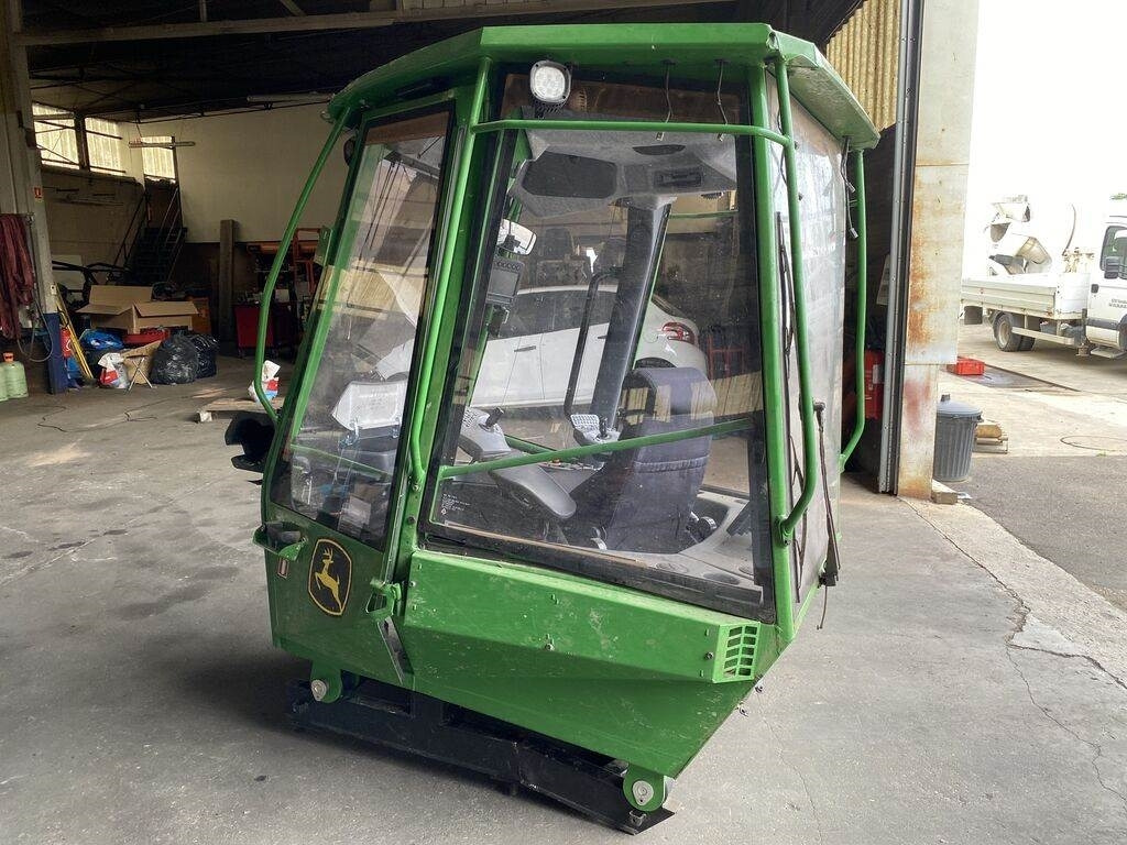 John Deere SERIE 10 - Cabin cho Xe tải: hình 5 John Deere SERIE 10 - Cabin cho Xe tải: hình 5