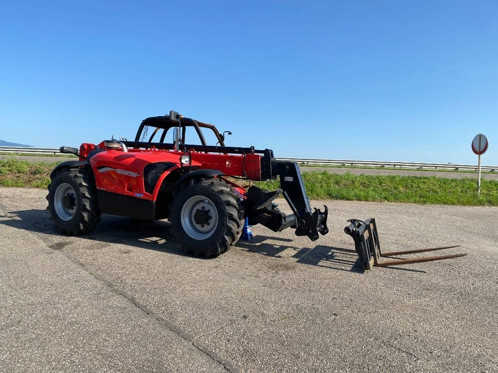 Manitou MT1033 STv READY-Certificat CE endommagé - Xe nhấc hình viễn vọng kính: hình 3 Manitou MT1033 STv READY-Certificat CE endommagé - Xe nhấc hình viễn vọng kính: hình 3
