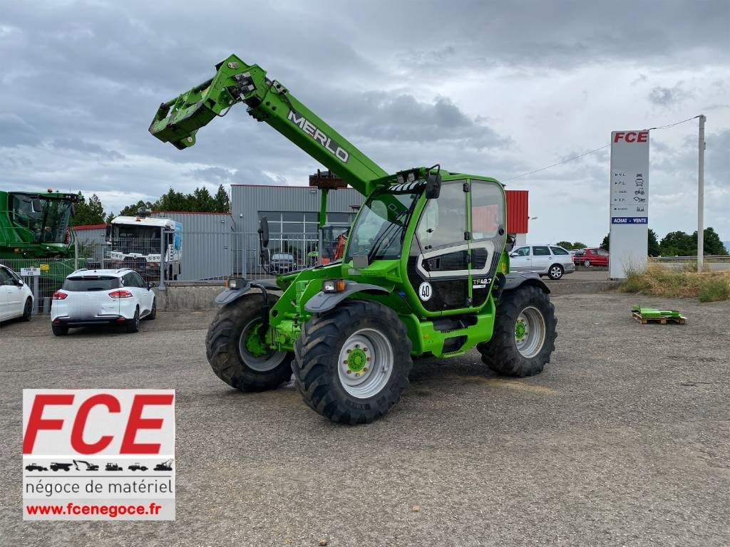Merlo TF 42.7-145 / 40Km/H endommagé - Xe nhấc hình viễn vọng kính: hình 1 Merlo TF 42.7-145 / 40Km/H endommagé - Xe nhấc hình viễn vọng kính: hình 1