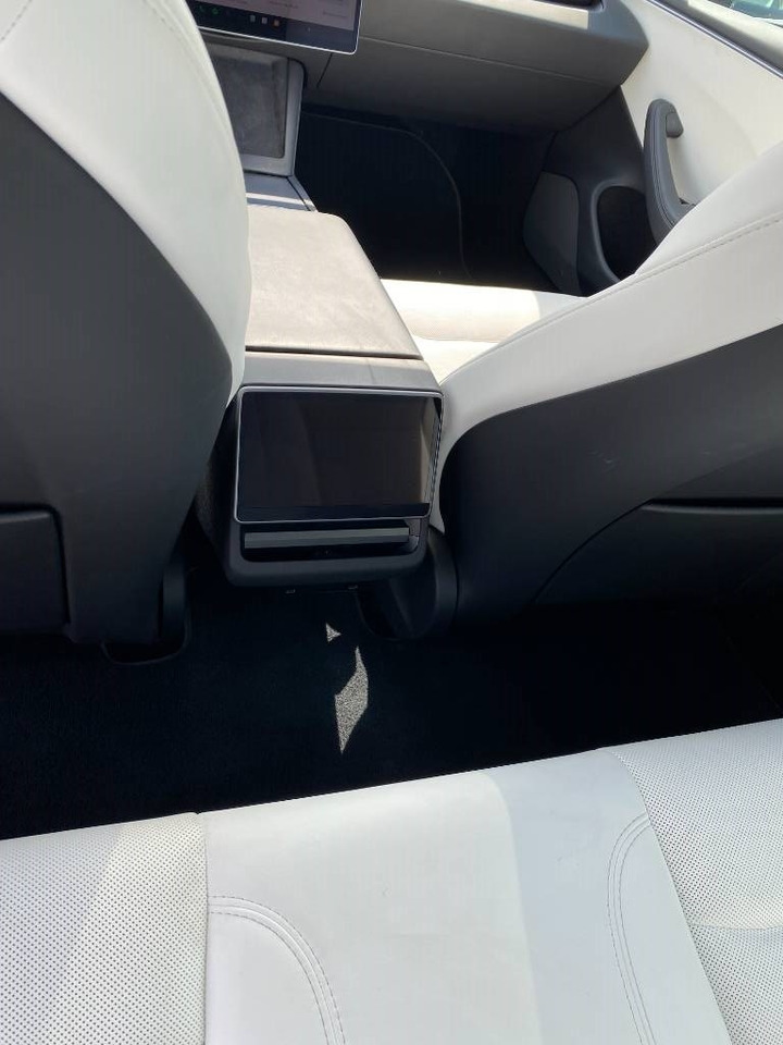 Xe hơi Tesla MODEL 3 5YJ3 Carte Grise Française endommagée: hình 30