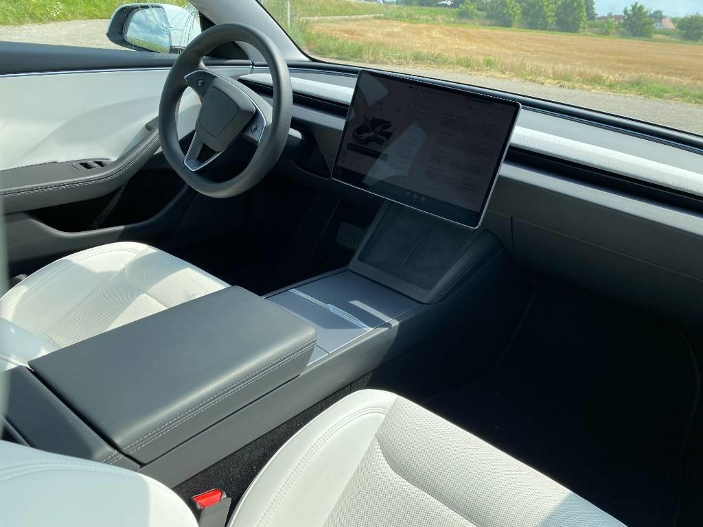 Xe hơi Tesla MODEL 3 5YJ3 Carte Grise Française endommagée: hình 44