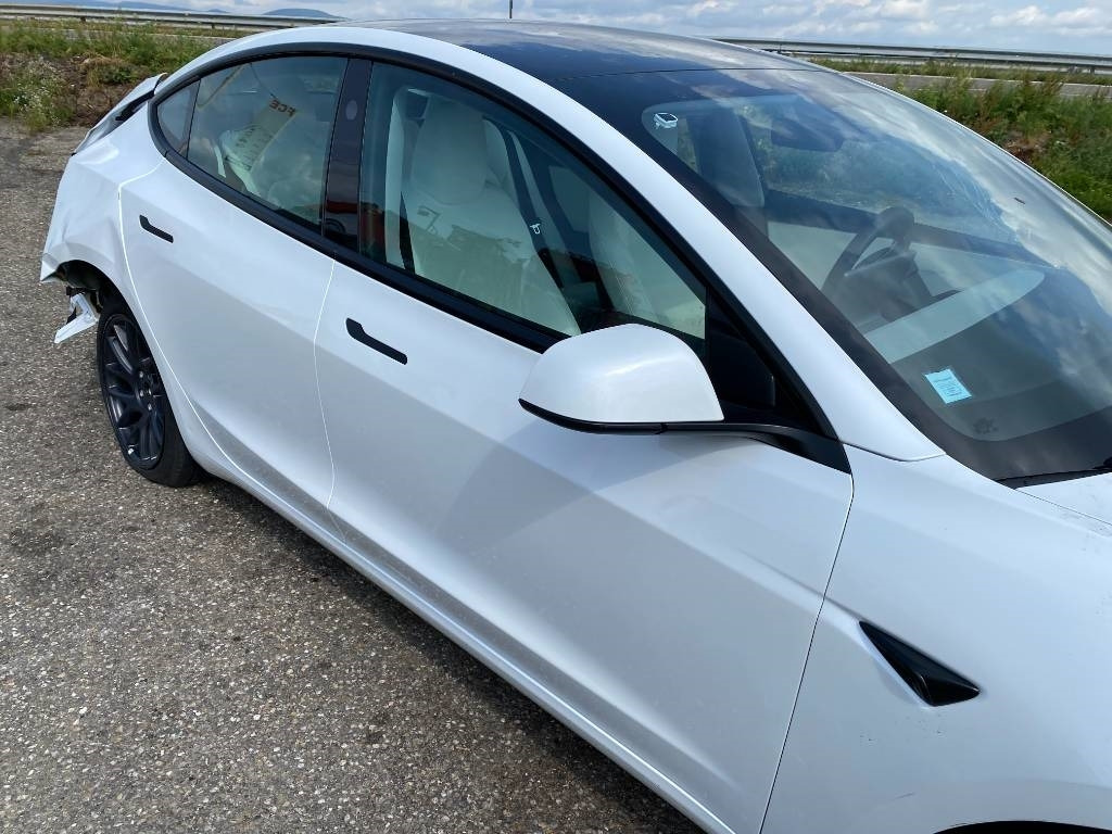 Xe hơi Tesla MODEL 3 5YJ3 Carte Grise Française endommagée: hình 47