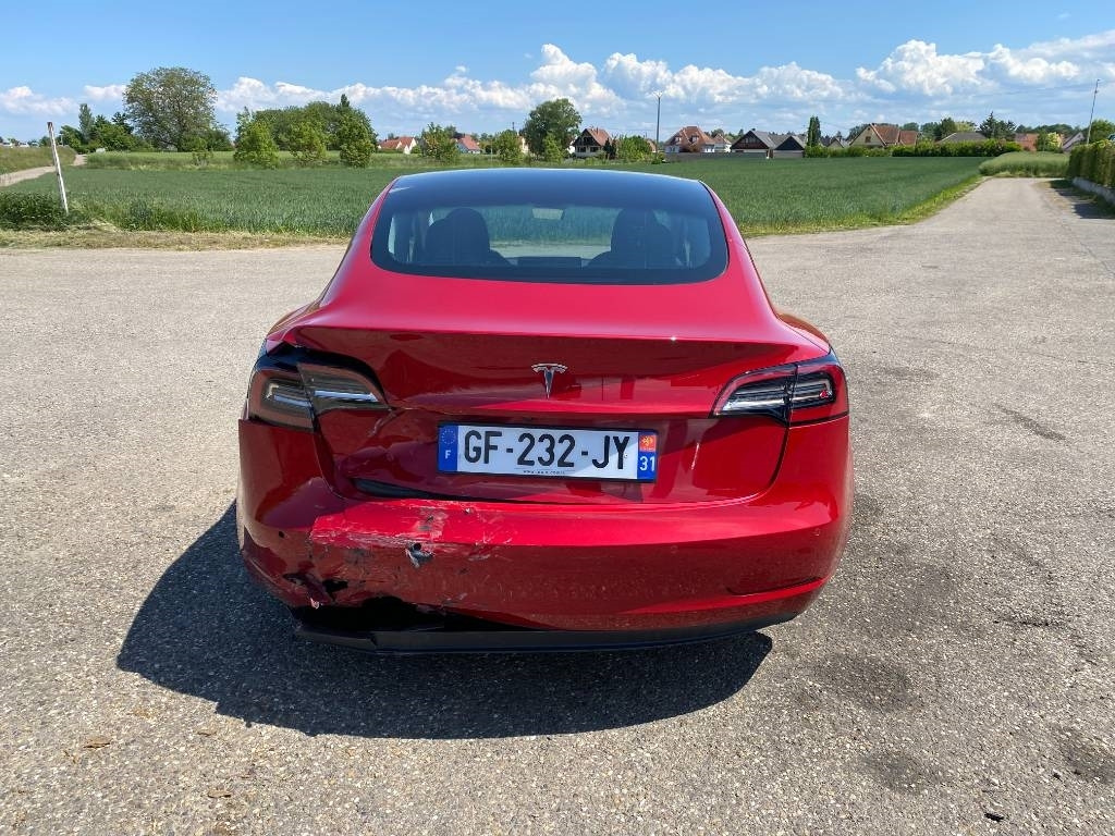 Tesla MODEL 3 5YJ3 - Rwd Carte Grise Française endommagé - Xe hơi: hình 5 Tesla MODEL 3 5YJ3 - Rwd Carte Grise Française endommagé - Xe hơi: hình 5