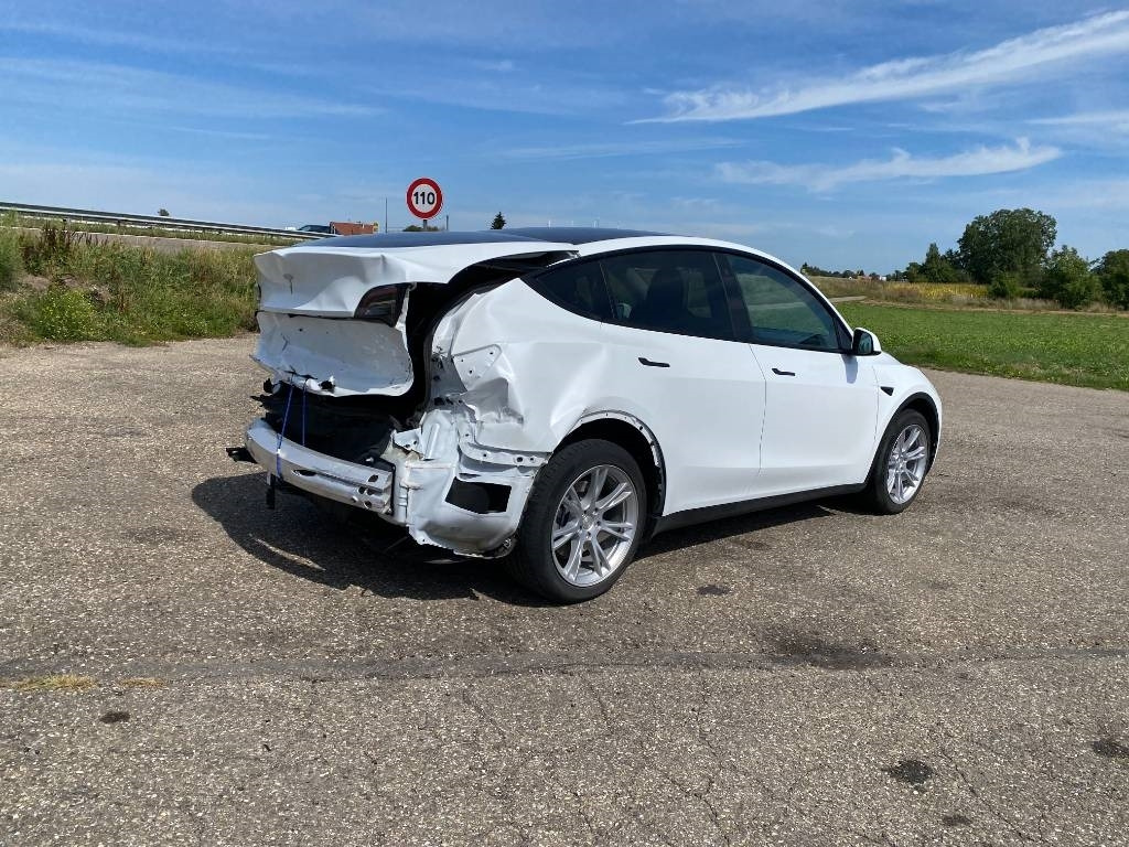 Tesla Model Y RWD / Origine Française endommagée - Xe hơi: hình 4 Tesla Model Y RWD / Origine Française endommagée - Xe hơi: hình 4