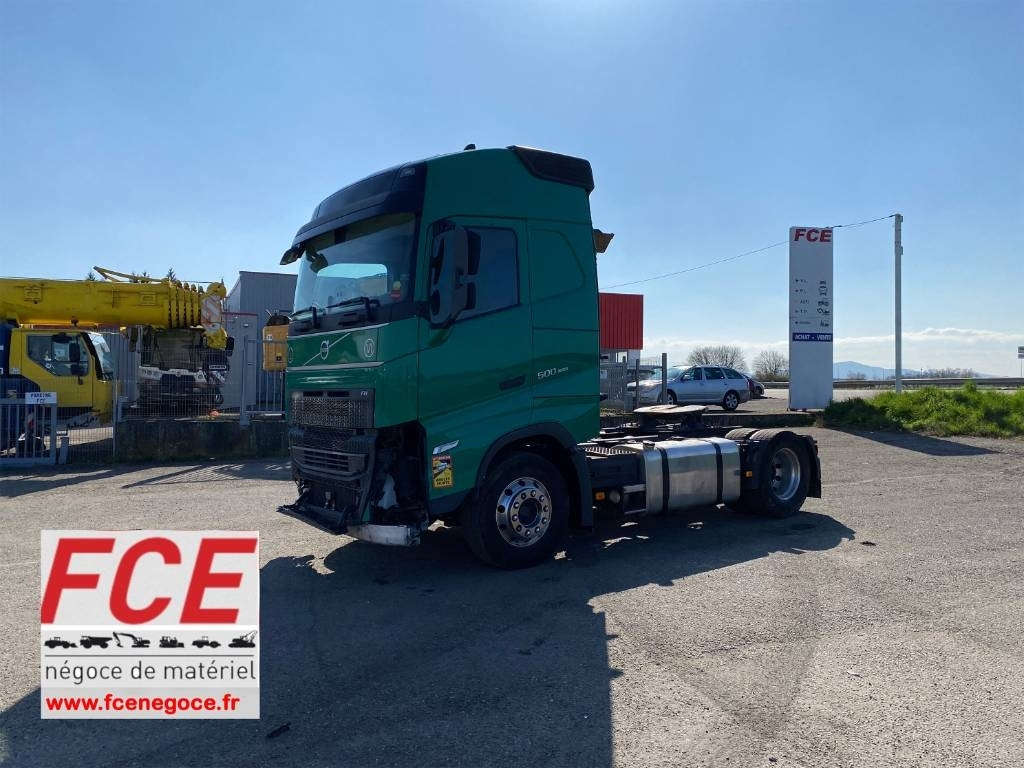 Volvo FH 500 I-save GLOBETROTTER 1er Main endommagé - Xe đầu kéo: hình 1 Volvo FH 500 I-save GLOBETROTTER 1er Main endommagé - Xe đầu kéo: hình 1