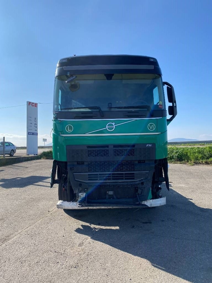 Volvo FH 500 I-save GLOBETROTTER 1er Main endommagé - Xe đầu kéo: hình 2 Volvo FH 500 I-save GLOBETROTTER 1er Main endommagé - Xe đầu kéo: hình 2
