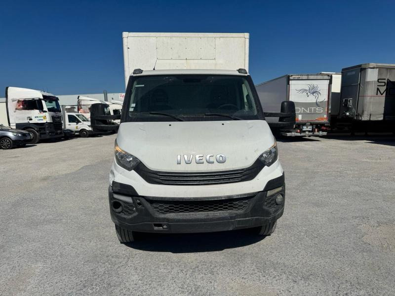 Iveco Daily 65-180 - Xe tải nhỏ thùng kín: hình 2 Iveco Daily 65-180 - Xe tải nhỏ thùng kín: hình 2