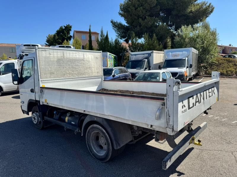 Mitsubishi Fuso Canter 3C15 - Xe ben nhỏ: hình 4 Mitsubishi Fuso Canter 3C15 - Xe ben nhỏ: hình 4