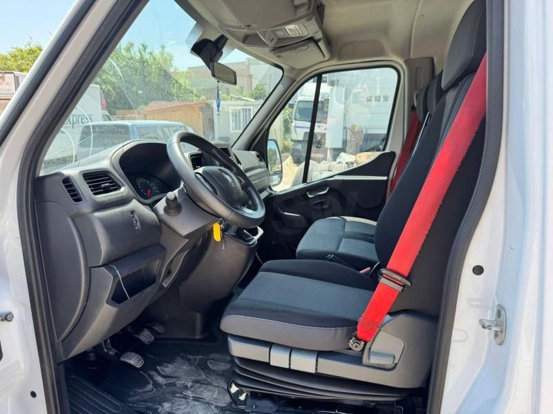 Renault Master 2.5 150 cv - Xe tải nhỏ thùng kín: hình 4 Renault Master 2.5 150 cv - Xe tải nhỏ thùng kín: hình 4