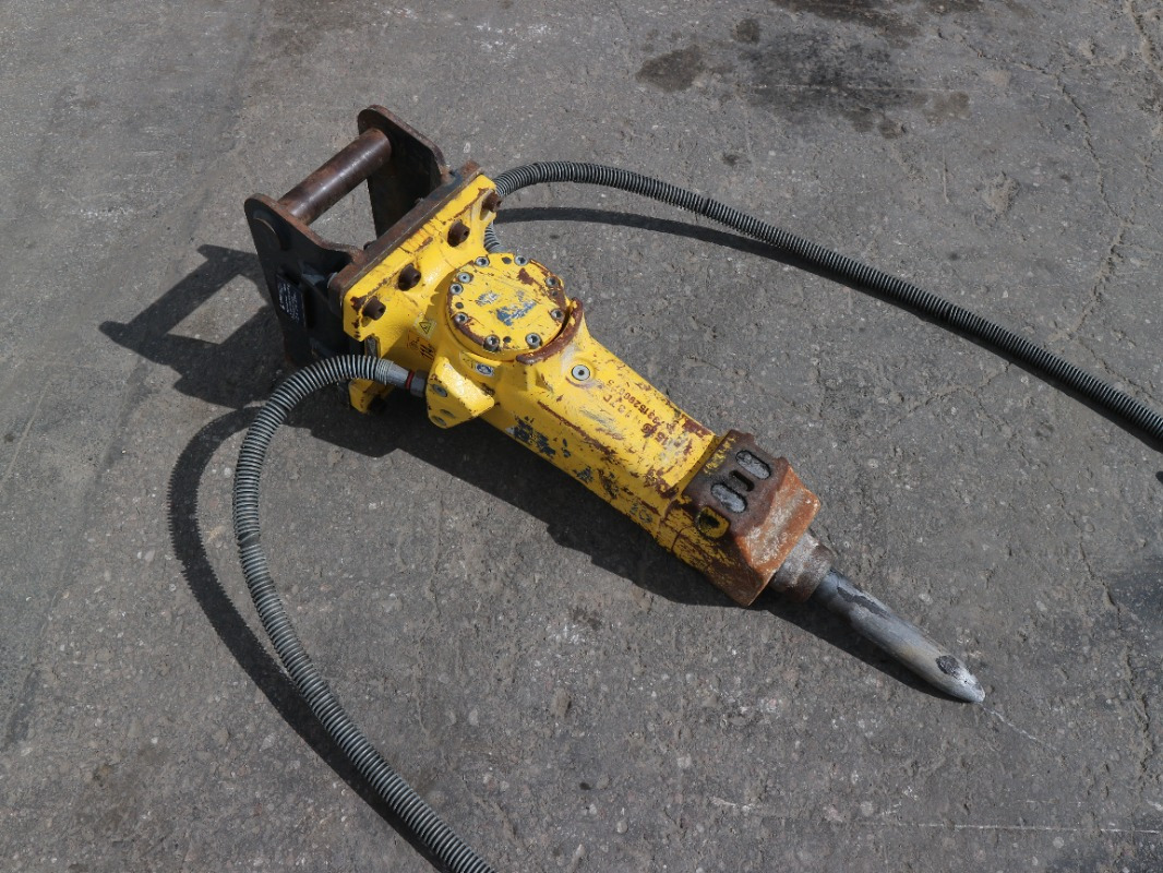 Atlas Copco SB152 - Búa thủy lực: hình 1 Atlas Copco SB152 - Búa thủy lực: hình 1