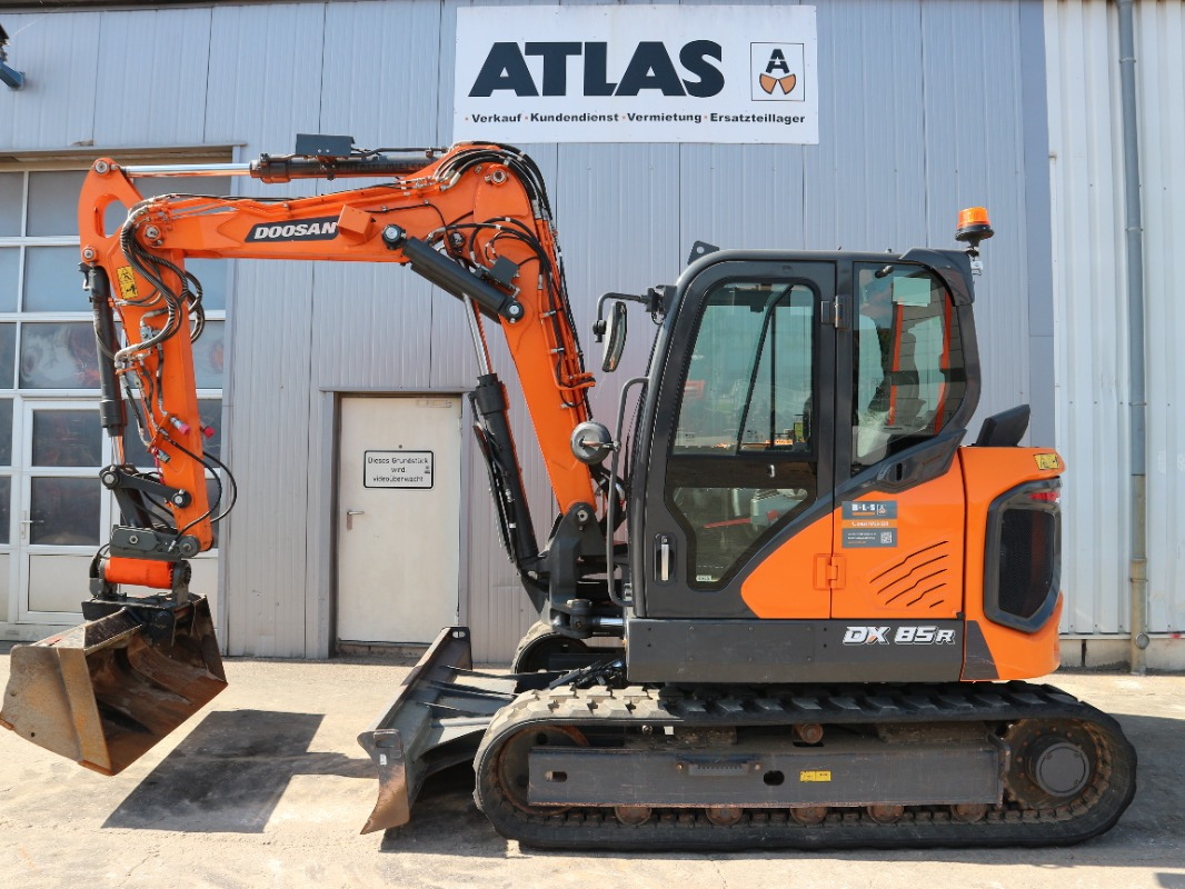 Doosan DX85R-7 - Máy xúc mini: hình 2 Doosan DX85R-7 - Máy xúc mini: hình 2