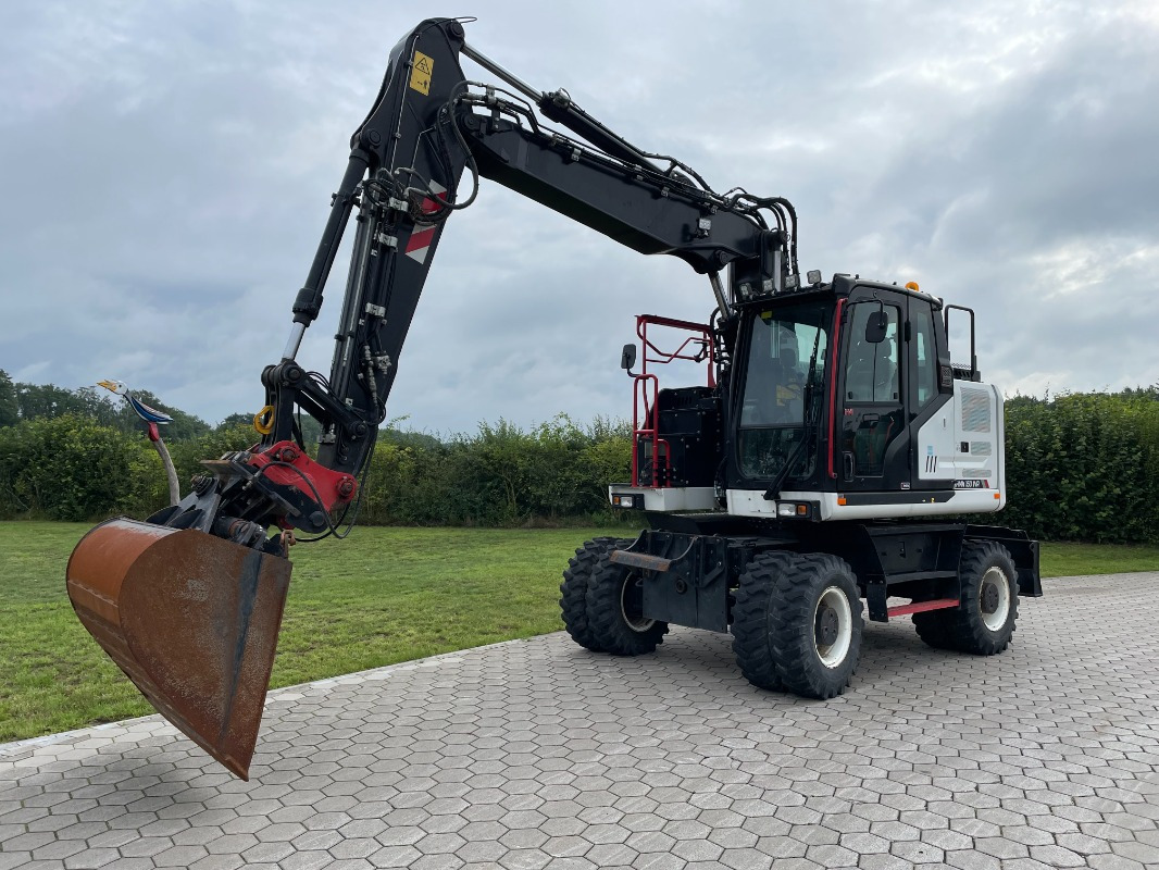 Hidromek HMK150WR-5 - Cẩu bánh lốp: hình 1 Hidromek HMK150WR-5 - Cẩu bánh lốp: hình 1
