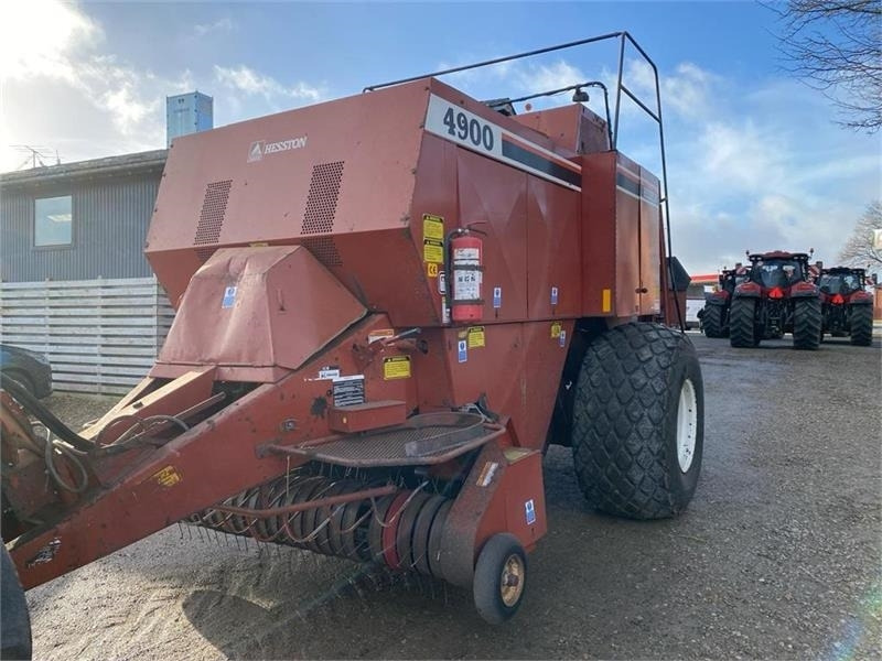 Hesston Hesston 4900 - Máy đóng kiện vuông: hình 3 Hesston Hesston 4900 - Máy đóng kiện vuông: hình 3