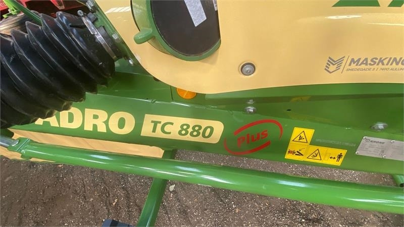 Krone SWADRO TC880 rive Plus - Dàn trải/ Cào: hình 3 Krone SWADRO TC880 rive Plus - Dàn trải/ Cào: hình 3