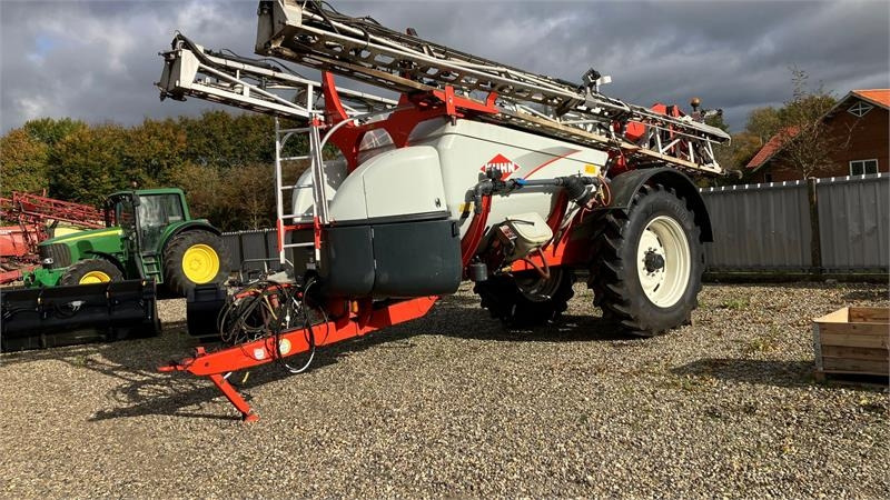 Kuhn OCEANIS 7700 L 30M - Máy xịt kéo: hình 1 Kuhn OCEANIS 7700 L 30M - Máy xịt kéo: hình 1