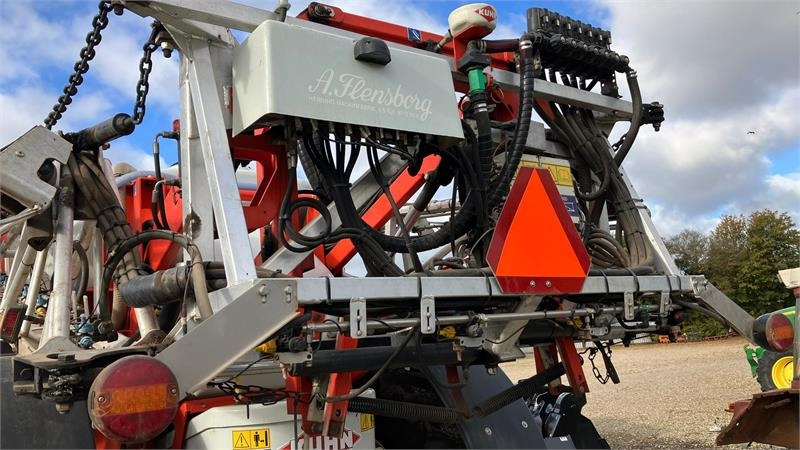 Kuhn OCEANIS 7700 L 30M - Máy xịt kéo: hình 4 Kuhn OCEANIS 7700 L 30M - Máy xịt kéo: hình 4