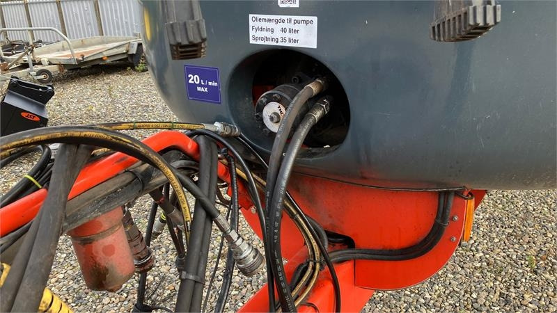 Kuhn OCEANIS 7700 L 30M - Máy xịt kéo: hình 5 Kuhn OCEANIS 7700 L 30M - Máy xịt kéo: hình 5