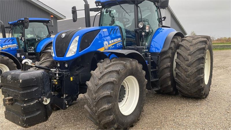 New Holland T7.270 AutoCommand T7.270 - Máy cày: hình 2 New Holland T7.270 AutoCommand T7.270 - Máy cày: hình 2