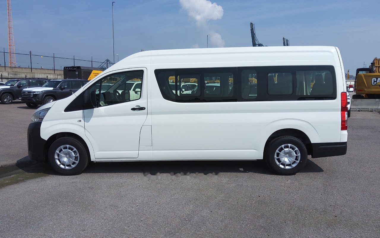 Toyota Hiace HIGH ROOF / TOIT HAUT 2.8L Diesel Manual base - Xe bus mini, Xe van chở khách: hình 4 Toyota Hiace HIGH ROOF / TOIT HAUT 2.8L Diesel Manual base - Xe bus mini, Xe van chở khách: hình 4