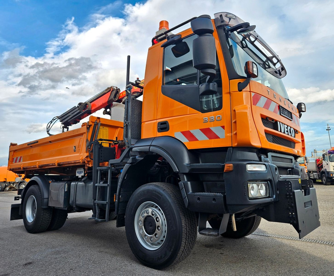 Iveco Trakker 190T33 4x4 Euro5 Kran Palfinger Funk - Xe ben, Xe cẩu tự hành: hình 1 Iveco Trakker 190T33 4x4 Euro5 Kran Palfinger Funk - Xe ben, Xe cẩu tự hành: hình 1