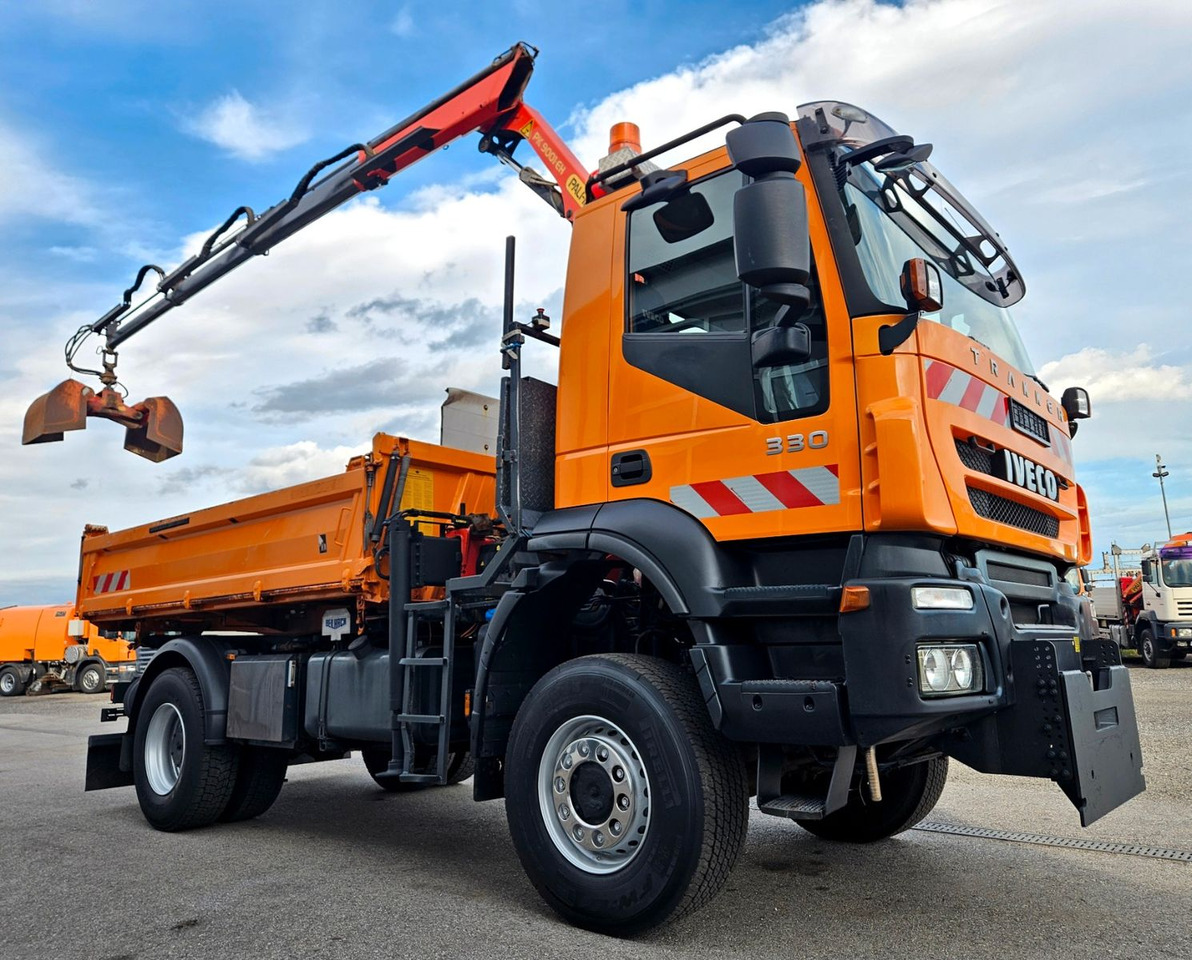 Xe ben, Xe cẩu tự hành Iveco Trakker 190T33 4x4 Euro5 Kran Palfinger Funk: hình 14