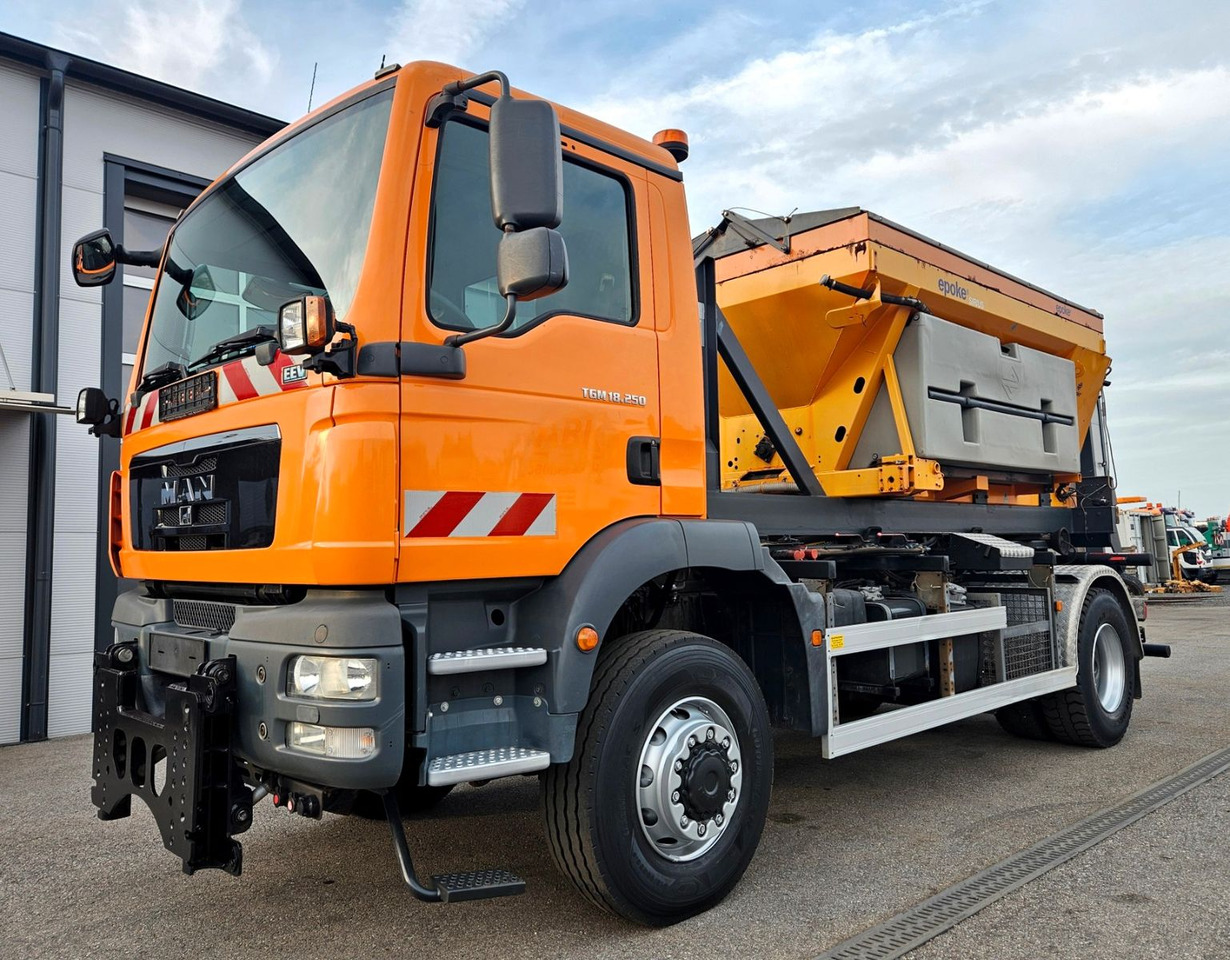 MAN TGM 18.250 4x4 BB EEV Winterdienst - Xe tải nâng móc, Xe cẩu tự hành: hình 1 MAN TGM 18.250 4x4 BB EEV Winterdienst - Xe tải nâng móc, Xe cẩu tự hành: hình 1