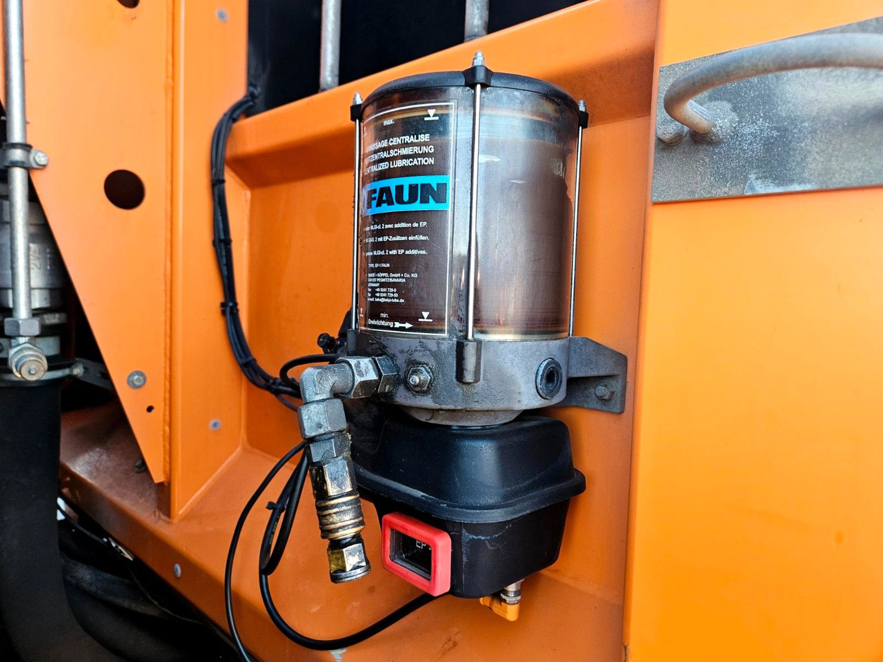 Xe tải chở rác MAN TGS 28.360 Euro6 FAUN VARIOPRESS II Zoeller: hình 21 Xe tải chở rác MAN TGS 28.360 Euro6 FAUN VARIOPRESS II Zoeller: hình 21