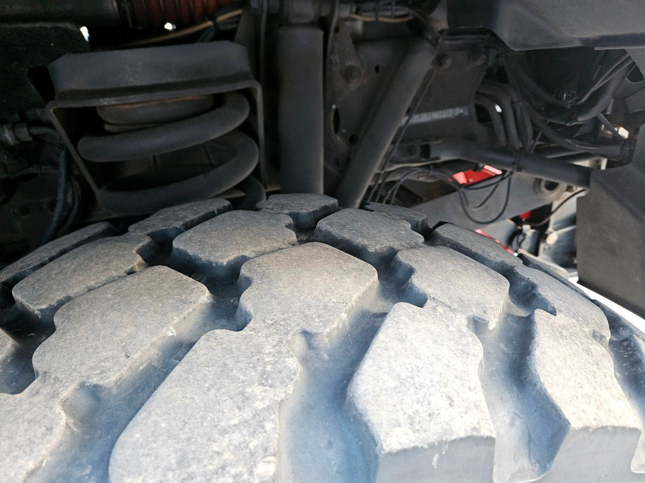 Xe ben Unimog U527 UGE Euro6 VarioPilot Hydrostat: hình 23 Xe ben Unimog U527 UGE Euro6 VarioPilot Hydrostat: hình 23