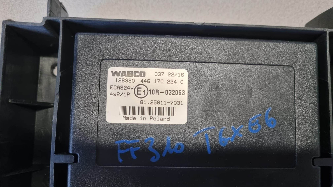 Centralina MAN TGX E6 - Linh kiện điện: hình 1 Centralina MAN TGX E6 - Linh kiện điện: hình 1