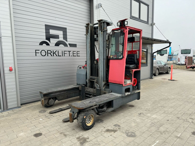 Combilift 4000 - Máy chất hàng bên: hình 1 Combilift 4000 - Máy chất hàng bên: hình 1