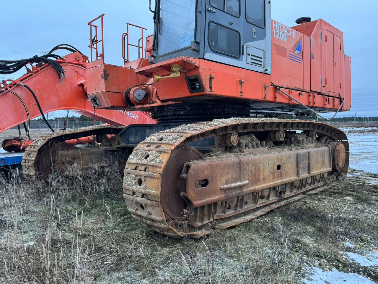 Hitachi EX1200-5D - Máy xúc bánh xích: hình 2 Hitachi EX1200-5D - Máy xúc bánh xích: hình 2