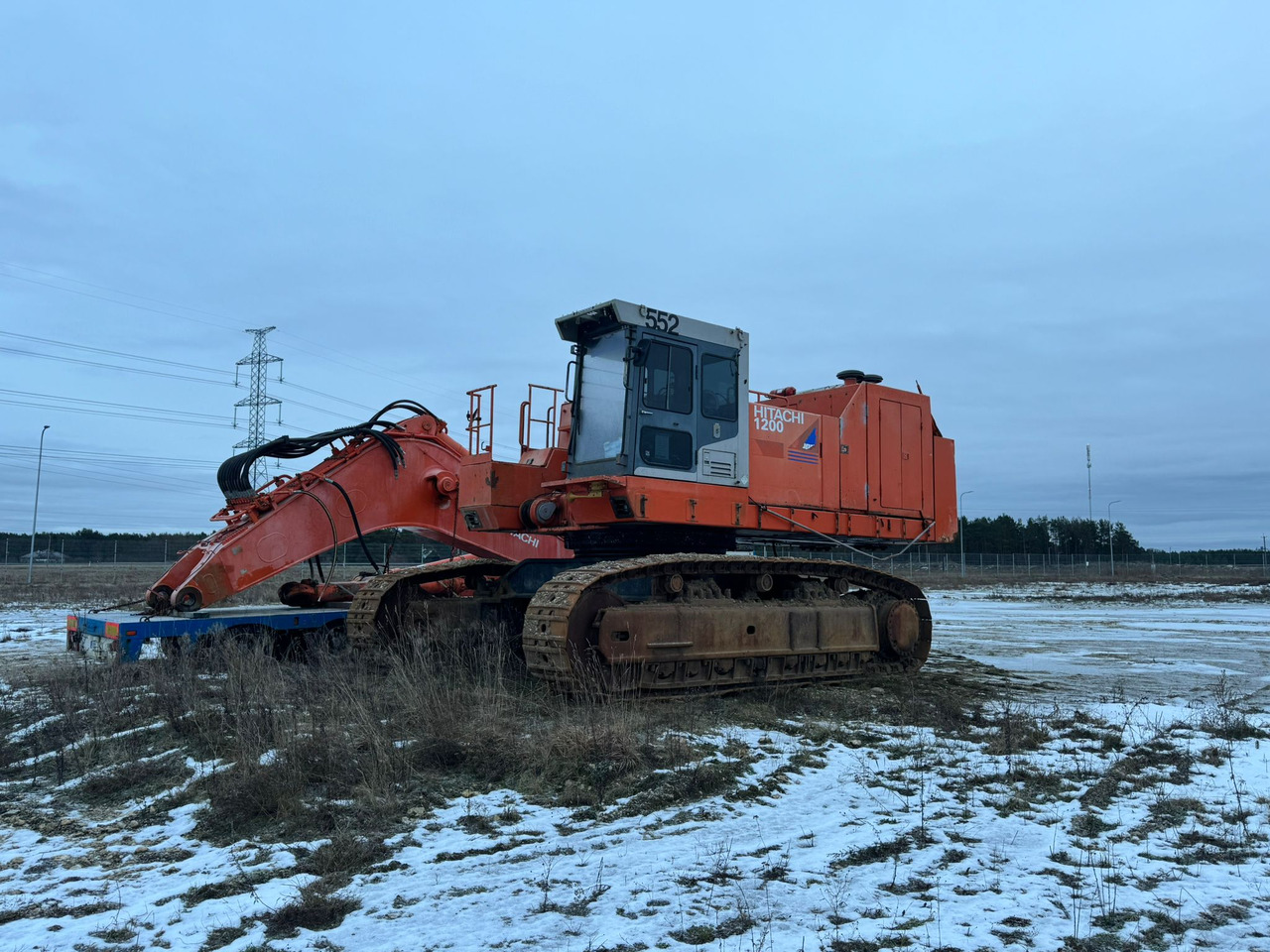 Hitachi EX1200-5D - Máy xúc bánh xích: hình 1 Hitachi EX1200-5D - Máy xúc bánh xích: hình 1