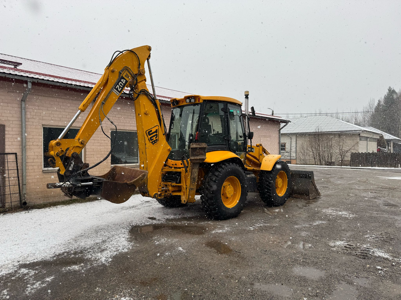 JCB 4CN - Máy xúc trước múc sau: hình 4 JCB 4CN - Máy xúc trước múc sau: hình 4