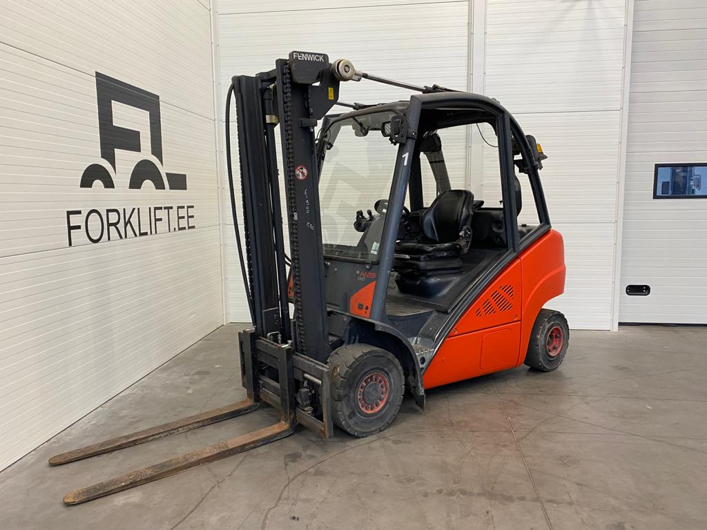 Linde H25D-02 EVO - Xe nâng diesel: hình 1 Linde H25D-02 EVO - Xe nâng diesel: hình 1